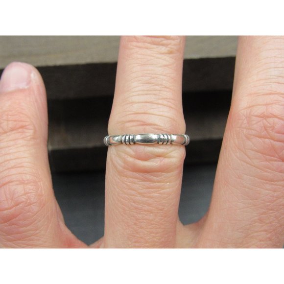 Size 6.25 Sterling Silver Triple Bands Pattern Ring - Picture 1 of 6